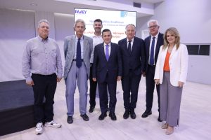 Read more about the article Πλατφόρμα παραπόνων για τα απόβλητα της ΡΑΑΕΥ: Με ποιο τρόπο, κάθε πολίτης θα μπορεί εφεξής να υποβάλει καταγγελίες για τα απόβλητα
