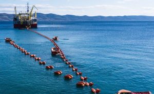 Read more about the article Great Sea Interconnector: να ξεκαθαρίσει τη θέση της για το έργο η Λευκωσία, ζητά η ελληνική κυβέρνηση, πλην όμως εις μάτην…