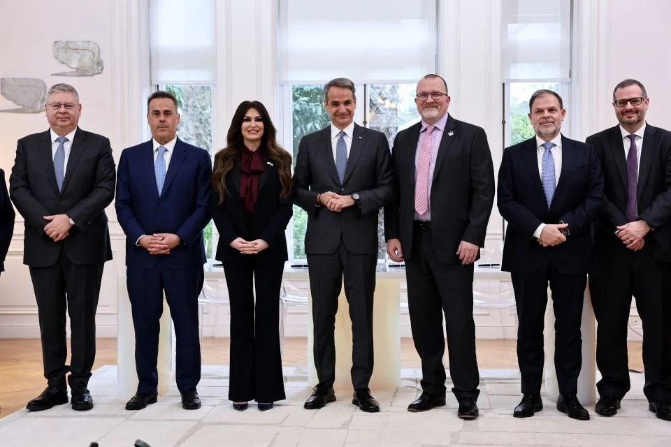 You are currently viewing Υπογράφηκαν οι συμφωνίες με Chevron και HelleniQ Energy — διπλασιάζεται η προς έρευνα περιοχή