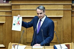 Read more about the article Τι είπε στη Βουλή ο πρωθυπουργός για ακρίβεια ρεύματος, ΑΔΜΗΕ και ΑΠΕ
