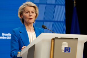 Read more about the article 30 δισ. ευρώ για έργα απανθρακοποίησης και μέτρα για τις αυξήσεις στα καύσιμα, ανακοίνωσε η πρόεδρος της ΕΕ