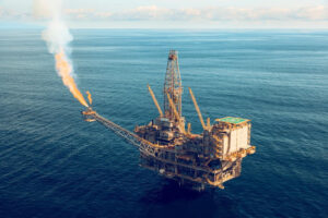 Read more about the article Εξορύξεις υδρογονανθράκων: Η Βουλή ψηφίζει την κύρωση παραχωρήσεων, ενώ οι περιβαλλοντικές ανησυχίες παραμένουν