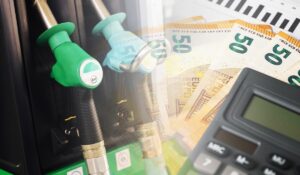 Read more about the article Τα τέσσερα νέα μέτρα στήριξης: επιδότηση diesel, fuel pass, παρεμβάσεις σε αγροτικό τομέα – ακτοπλοΐα